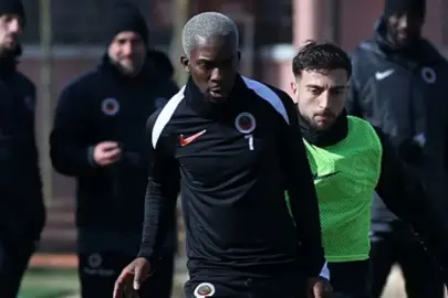 Gençlerbirliği Basın Sözcüsü Şanal: "Onyekuru takımda kalacak"
