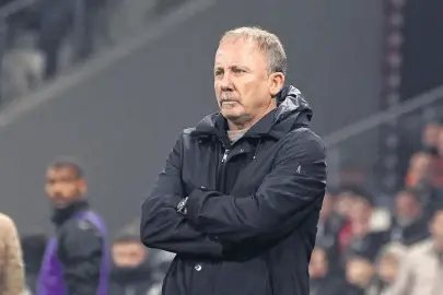 15 dakika uzamalıydı