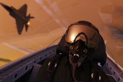 24 yıllık Amerikan savaş pilotu gözaltında. Çin ordusunu eğitmiş