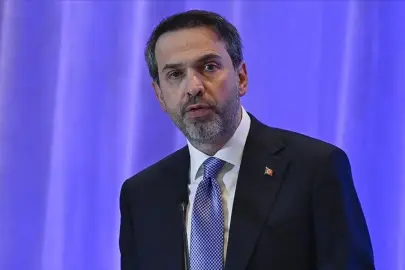 Bakan Bayraktar'dan 6 Şubat paylaşımı: Kalbimizdeki dinmeyen sızının adıdır