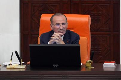 Bozdağ: Meclis'te Anayasa ve İçtüzük hükümlerine aykırı bir iş ve işlem yapılmamıştır