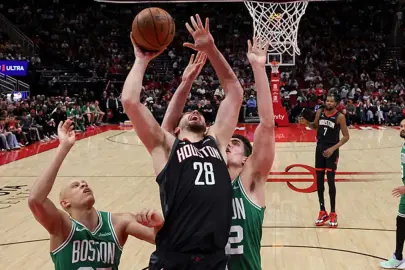 NBA'de Celtics, deplasmanda Rockets'ı mağlup etti