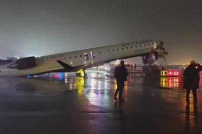 ABD'de havaalanı faciası. Uçakla itfaiye aracı çarpıştı, en az 2 ölü var