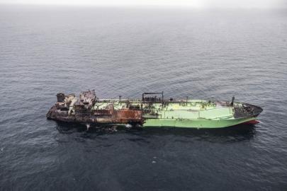 Akdeniz'de sürükleniyor! Akaryakıt dolu hayalet Rus tankeri için uyarı 