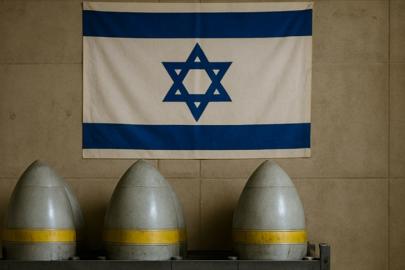 İsrail'in gizli nükleer programı. "İsrail'in elinde en az 90 savaş başlığı var"