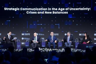 STRATCOM Zirvesi'nde 'Belirsizlik Çağında Stratejik İletişim: Krizler ve Yeni Dengeler' paneli düzenlendi