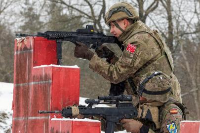 Türk-İspanyol rüzgarına bu kez Milli Savunma Bakanlığı da katıldı
