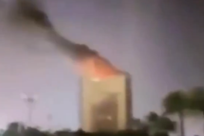 İran, Kuveyt Bakanlıklar Kompleksi'ni vurdu