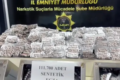 Mersin’de dev operasyon! 111 bin sentetik hap ele geçirildi