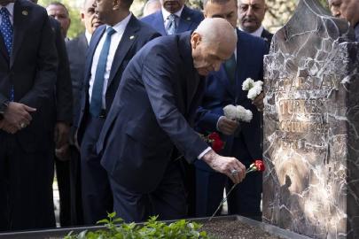 MHP Genel Başkanı Bahçeli, Alparslan Türkeşi andı