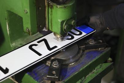 Standart dışı plakalarda yeni karar