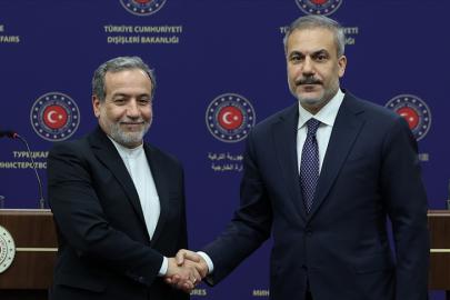Dışişleri Bakanı Fidan, İranlı mevkidaşı ile görüştü