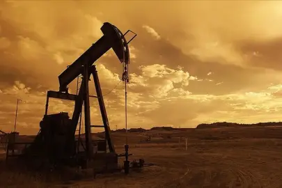 Irak, Suriye’ye ham petrol ihracatına başladı