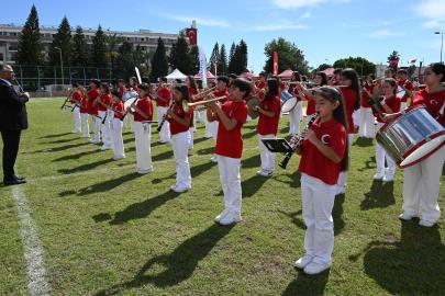 Kemer'de Gençlik ve Spor Bayramı kutlandı