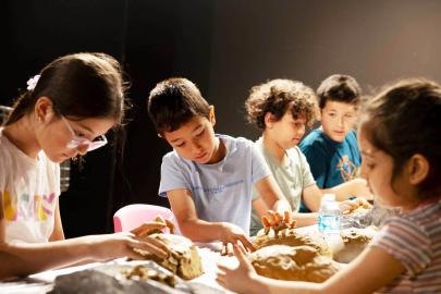 Tiyatro festivalinde renkli sanat atölyeleri