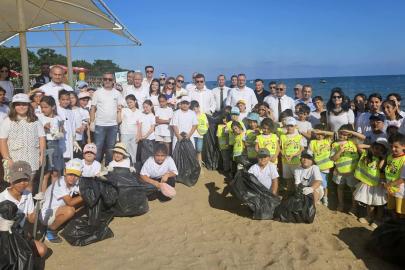 Sahilde temizlik etkinliği