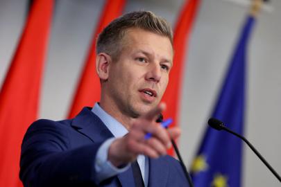 Macaristan Başbakanı Peter Magyar'a tükürüklü saldırı