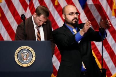 Metinleri gören son kişiydi. Trump konuştukça bahis oynadı, gelirini katladı