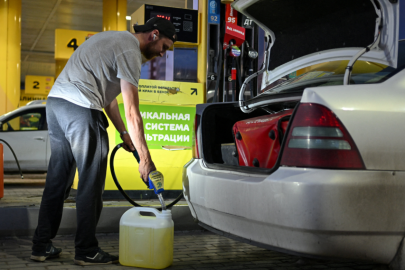 Petrol devi Rusya'da yakıt krizi derinleşiyor