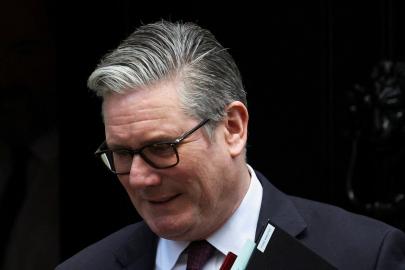 Starmer'dan halefine uyarı. "Küresel krizler gündemi belirlemeyi sürdürecek"