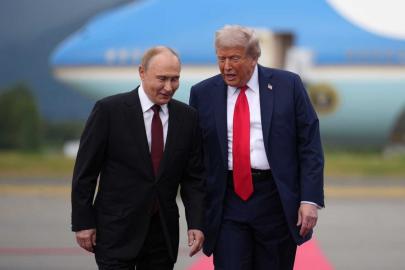 Trump, Putin ve Zelenski ile görüştü